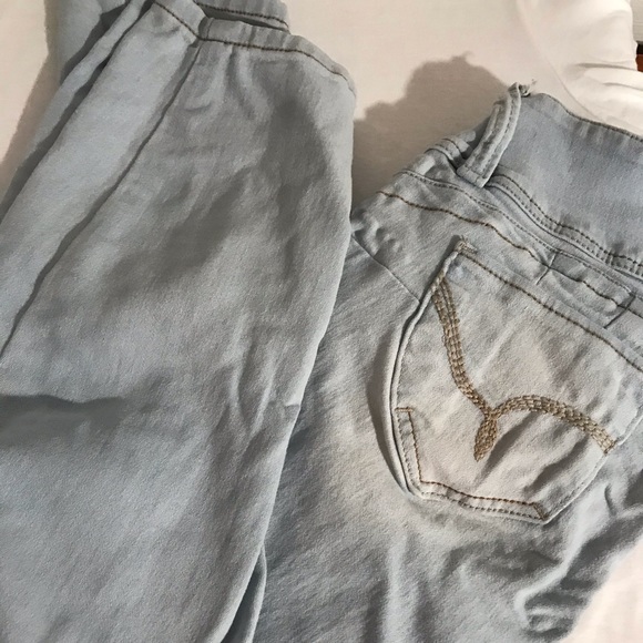 Denim capris - Picture 2 of 2